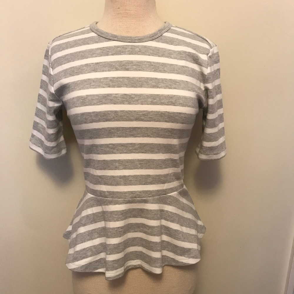 Gap white and grey stripe peplum top